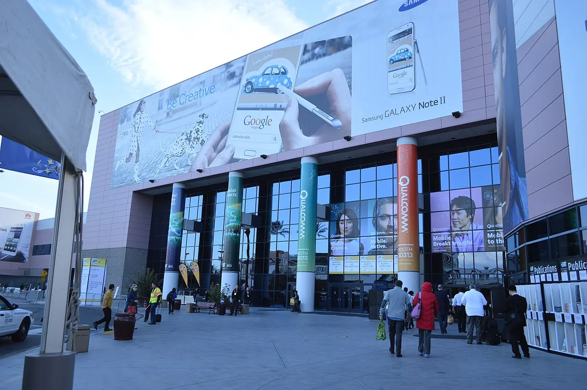 Entrada do Centro de Convenções de Las Vegas no CES 2013