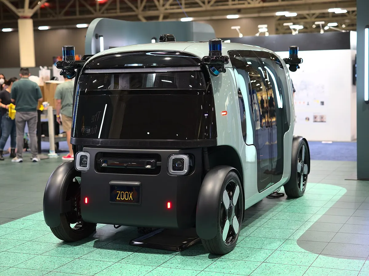 Veículo autônomo da Zoox exposto no CVPR 2022