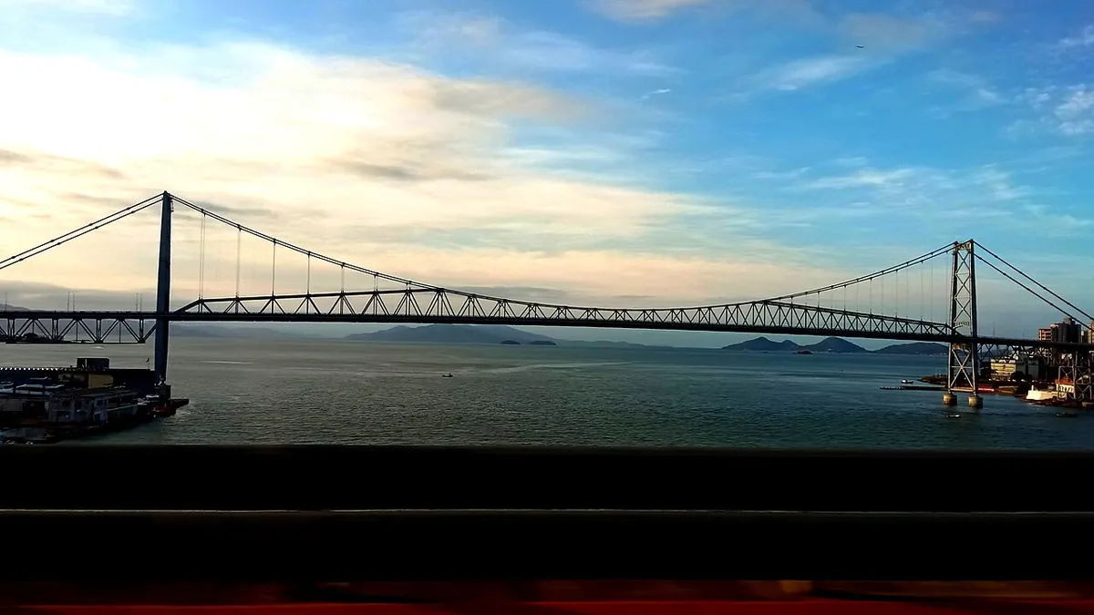 Ponte Hercílio Luz, em Florianópolis